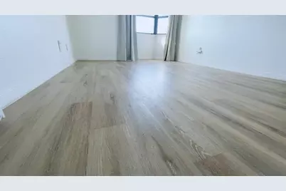 1510 W North Loop Boulevard #822, Austin, TX 78756 - Photo 11