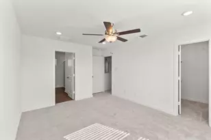 109 Green Berets Bnd, Jarrell, TX 76537 - Photo 11