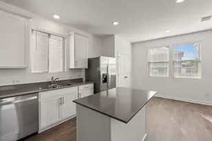 109 Green Berets Bnd, Jarrell, TX 76537 - Photo 7