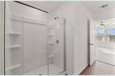 109 Green Berets Bend, Jarrell, TX 76537 - Photo 13