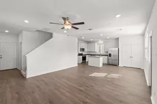 109 Green Berets Bnd, Jarrell, TX 76537 - Photo 9