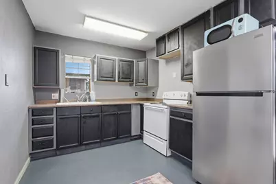 312 Blackson Avenue, Austin, TX 78752 - Photo 13