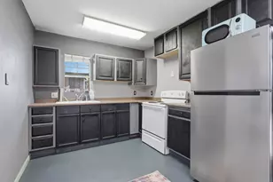 312 Blackson Ave, Austin, TX 78752 - Photo 13