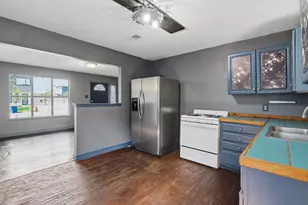 312 Blackson Ave, Austin, TX 78752 - Photo 7