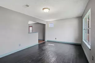 312 Blackson Ave, Austin, TX 78752 - Photo 3