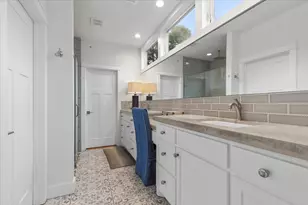 7512 Hardy Dr, Austin, TX 78757 - Photo 9