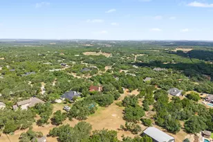 607 Bending Oak Dr, Dripping Springs, TX 78620 - Photo 37