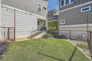 2917 Stock Dr W, Austin, TX 78741 - Photo 23