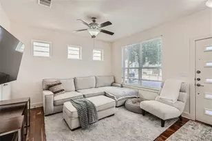2917 Stock Dr W, Austin, TX 78741 - Photo 5