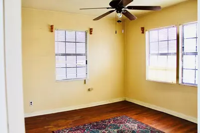 4704 Gonzales Street, Austin, TX 78702 - Photo 9