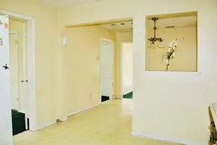 4704 Gonzales St, Austin, TX 78702 - Photo 11