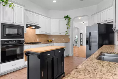 7200 Moon Rock Road, Austin, TX 78739 - Photo 11