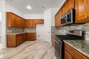 2816 Pedernales Falls Dr, Pflugerville, TX 78660 - Photo 13