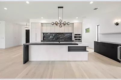 201 Custers Last Stand, Horseshoe Bay, TX 78657 - Photo 17