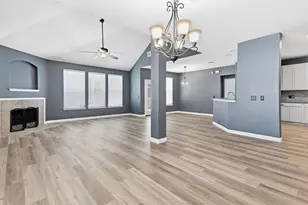 2157 Paradise Ridge Dr, Round Rock, TX 78665 - Photo 5
