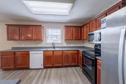 13209 Thome Valley Drive, Del Valle, TX 78617 - Photo 11