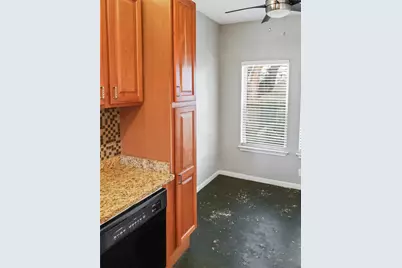 2414 Longview Street #206, Austin, TX 78705 - Photo 7