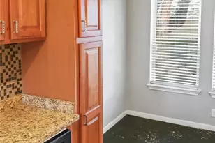 2414 Longview St, Austin, TX 78705 - Photo 7