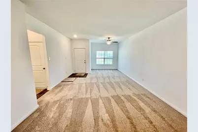 126 Fox Glen Trail, Jarrell, TX 76537 - Photo 3