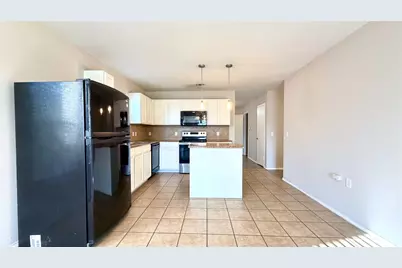 12333 Paloma Blanca Way, Del Valle, TX 78617 - Photo 9