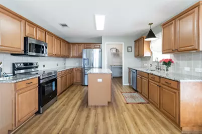 12301 Dwight Eisenhower Street, Manor, TX 78653 - Photo 11