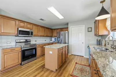 12301 Dwight Eisenhower Street, Manor, TX 78653 - Photo 5