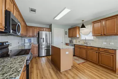 12301 Dwight Eisenhower Street, Manor, TX 78653 - Photo 9