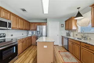 12301 Dwight Eisenhower St, Manor, TX 78653 - Photo 3