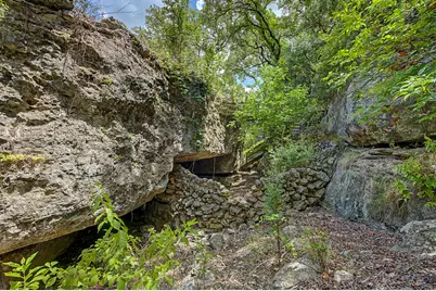 172 Bluff Trail, Dripping Springs, TX 78620 - Photo 31