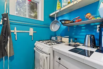 3404 1/2 Grooms Street #B, Austin, TX 78705 - Photo 11