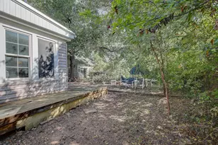 905 S Walnut St, Georgetown, TX 78626 - Photo 3