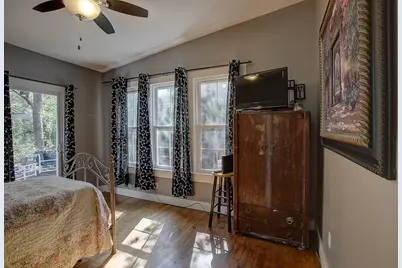 905 S Walnut Street, Georgetown, TX 78626 - Photo 13