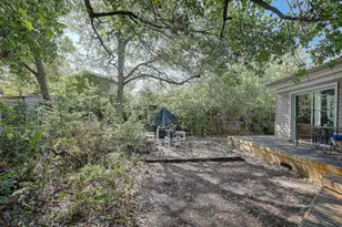 905 S Walnut St, Georgetown, TX 78626 - Photo 21