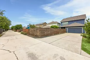 8816 Cattle Baron Path, Austin, TX 78747 - Photo 29