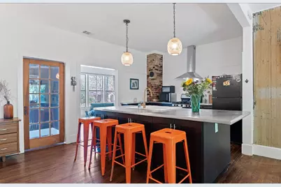 708 W Prairie Lea Street, Lockhart, TX 78644 - Photo 9