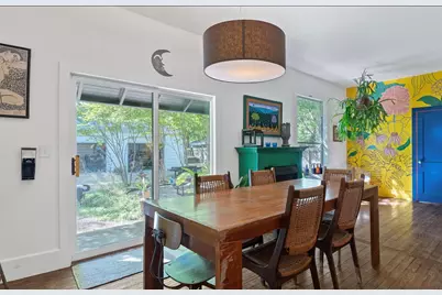 708 W Prairie Lea Street, Lockhart, TX 78644 - Photo 17