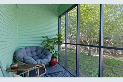 708 W Prairie Lea Street, Lockhart, TX 78644 - Photo 33