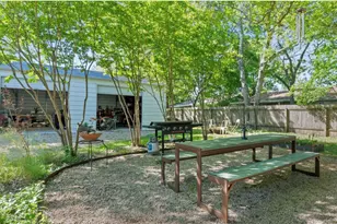 708 W Prairie Lea St, Lockhart, TX 78644 - Photo 35