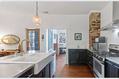 708 W Prairie Lea Street, Lockhart, TX 78644 - Photo 11