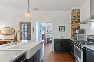 708 W Prairie Lea St, Lockhart, TX 78644 - Photo 11