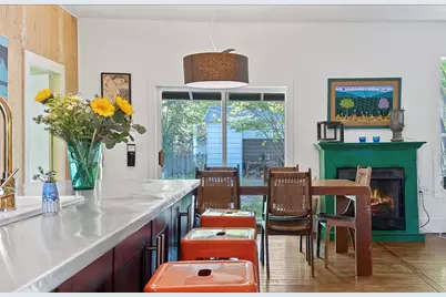 708 W Prairie Lea Street, Lockhart, TX 78644 - Photo 7