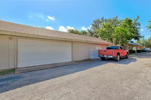 10808 Pinehurst Dr, Austin, TX 78747 - Photo 25