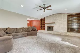 10808 Pinehurst Dr, Austin, TX 78747 - Photo 7