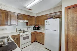 10808 Pinehurst Dr, Austin, TX 78747 - Photo 11