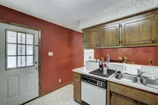 10808 Pinehurst Dr, Austin, TX 78747 - Photo 13