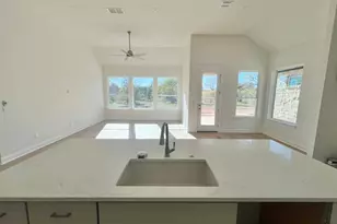 214 San Saba Dr, Buda, TX 78610 - Photo 7