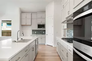 214 San Saba Dr, Buda, TX 78610 - Photo 15