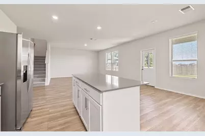 337 Sullivan Way, Elgin, TX 78621 - Photo 5