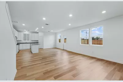 337 Sullivan Way, Elgin, TX 78621 - Photo 5