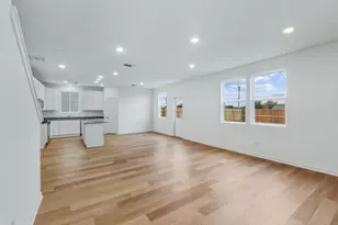 337 Sullivan Way, Elgin, TX 78621 - Photo 5